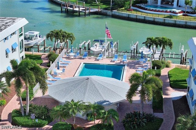 2100 Gulf Shore BLVD N 107, Naples, FL 34102