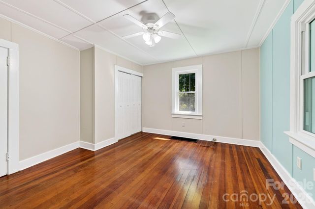 178 Shope Creek Road, Asheville, NC 28805