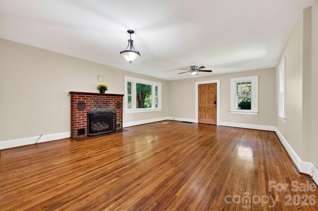 178 Shope Creek Road, Asheville, NC 28805
