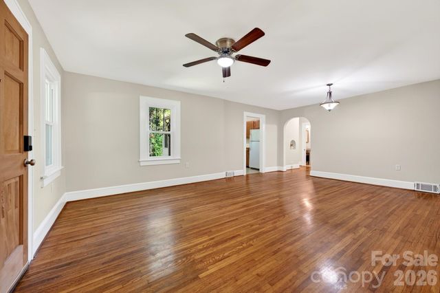 178 Shope Creek Road, Asheville, NC 28805