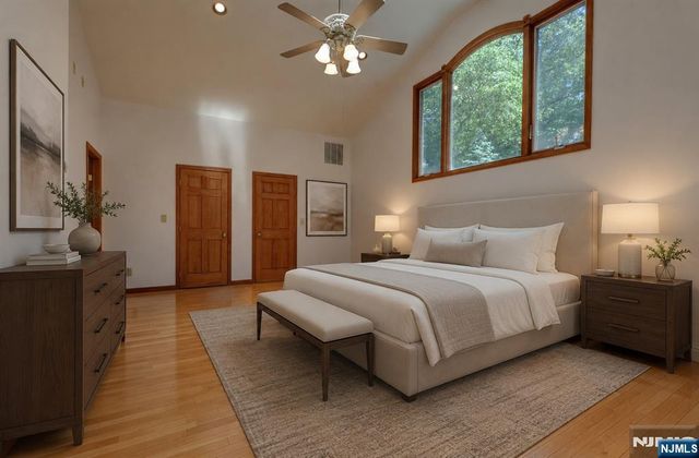 34 Knoll Road, Wayne, NJ 07470