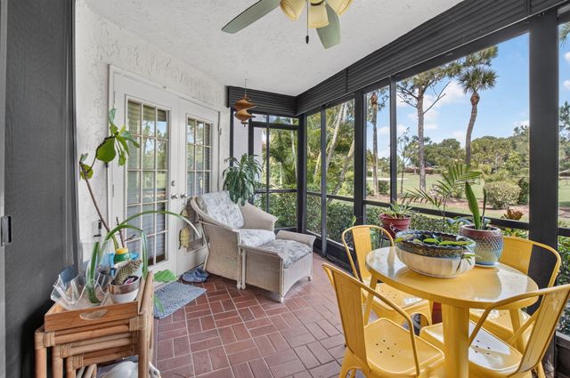 7473 Glendevon Lane 402, Delray Beach, FL 33446