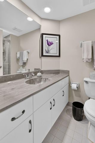 7473 Glendevon Lane 402, Delray Beach, FL 33446