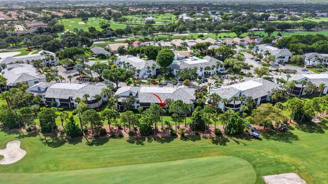 7473 Glendevon Lane 402, Delray Beach, FL 33446
