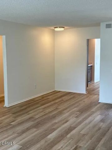 11240 Village 11, Camarillo, CA 93012