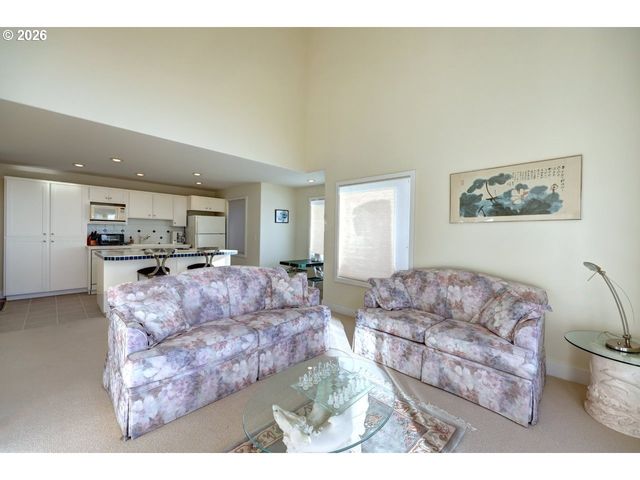 505 CAPES Dr 2, Oceanside, OR 97134
