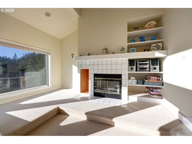 505 CAPES Dr 2, Oceanside, OR 97134
