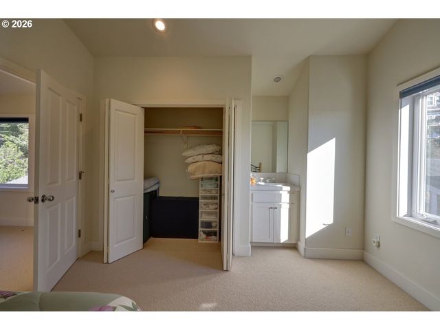 505 CAPES Dr 2, Oceanside, OR 97134