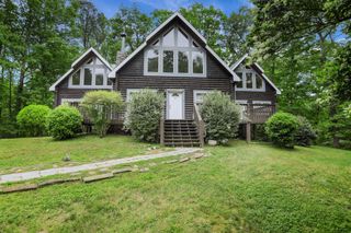 101 Yellow Bluff Road, Dahlonega, GA 30533