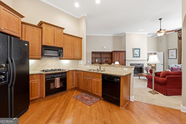 300 Lauren Lane, Woodstock, GA 30188