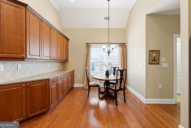 300 Lauren Lane, Woodstock, GA 30188