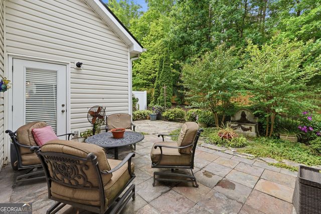 300 Lauren Lane, Woodstock, GA 30188