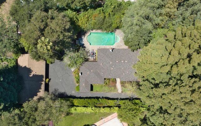 1225 San Mateo Drive, Menlo Park, CA 94025