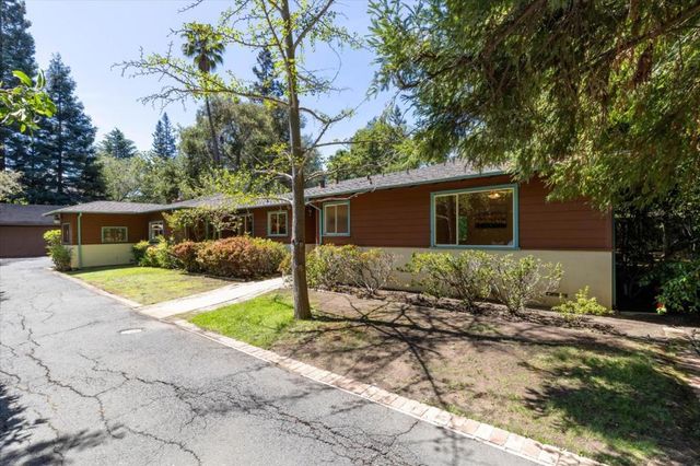 1225 San Mateo Drive, Menlo Park, CA 94025