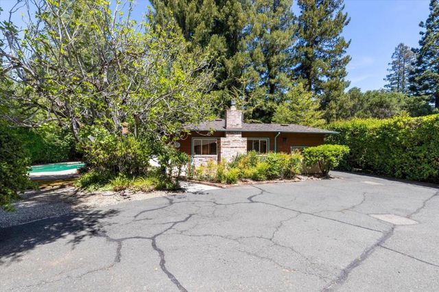 1225 San Mateo Drive, Menlo Park, CA 94025