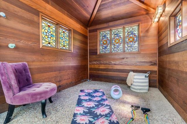 1225 San Mateo Drive, Menlo Park, CA 94025
