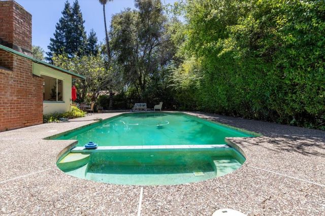 1225 San Mateo Drive, Menlo Park, CA 94025