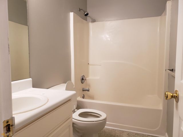 130 Oak Park Terrace, Atlanta, GA 30349