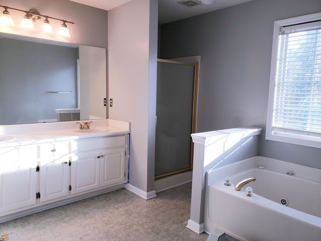 130 Oak Park Terrace, Atlanta, GA 30349