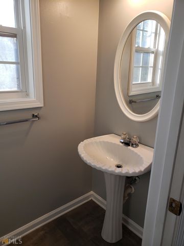 130 Oak Park Terrace, Atlanta, GA 30349