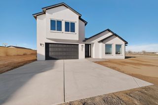 421 9th Avenue NE, Rio Rancho, NM 87124