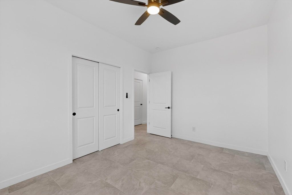 Image 29 of property listing at 421 9th Avenue NE, Rio Rancho, NM 87124