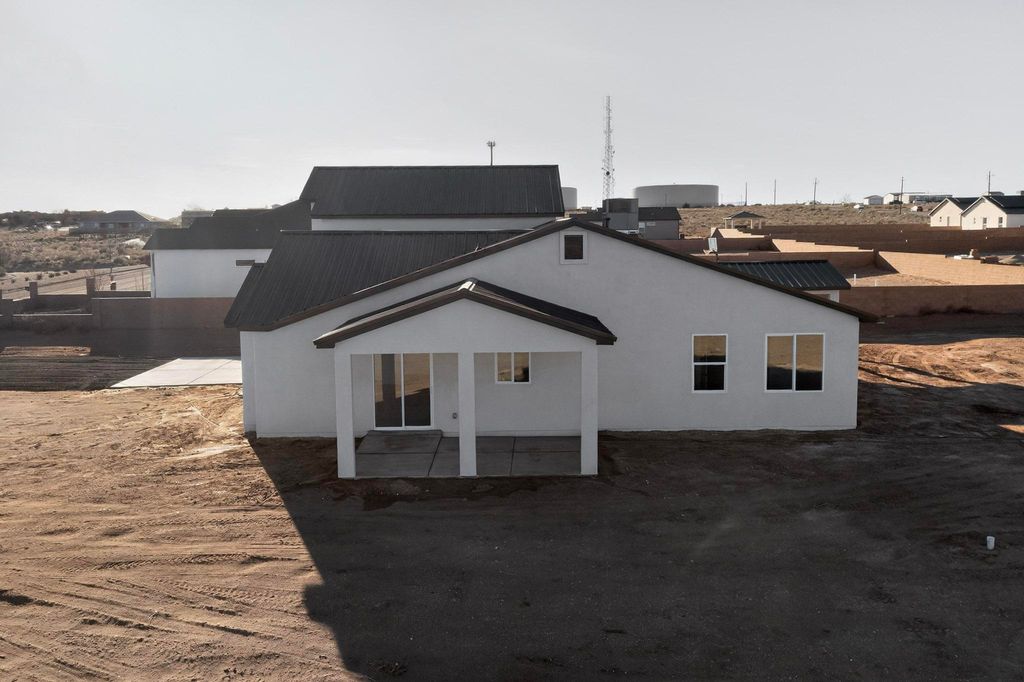 Image 51 of property listing at 421 9th Avenue NE, Rio Rancho, NM 87124