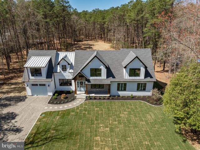 136 W CENTENNIAL DR, Medford, NJ 08055