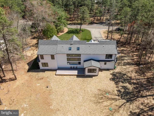 136 W CENTENNIAL DR, Medford, NJ 08055