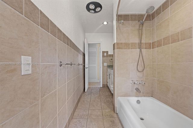 8431 Pasadena Boulevard, Pembroke Pines, FL 33024