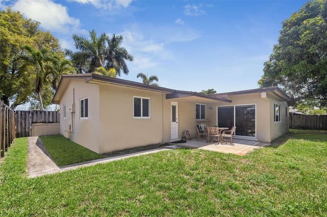 8431 Pasadena Boulevard, Pembroke Pines, FL 33024