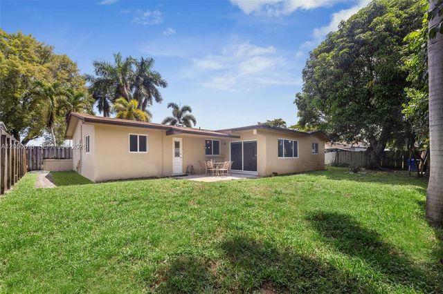 8431 Pasadena Boulevard, Pembroke Pines, FL 33024