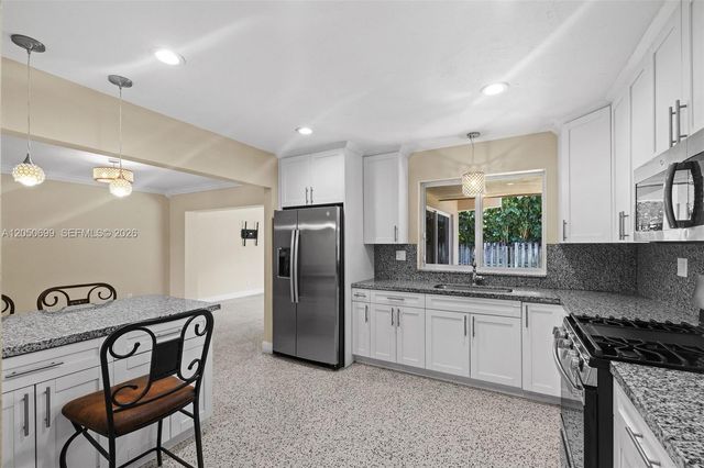8431 Pasadena Boulevard, Pembroke Pines, FL 33024