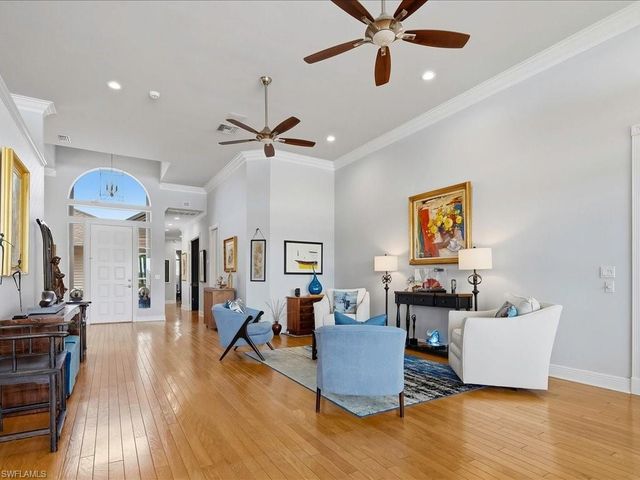 6526 Ilex CIR, Naples, FL 34109
