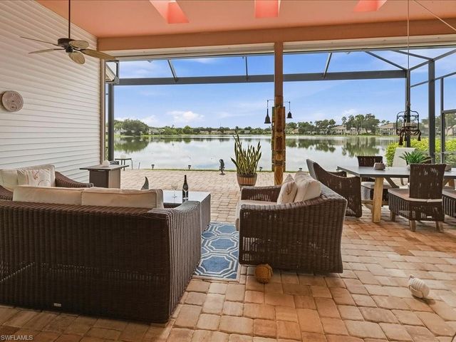 6526 Ilex CIR, Naples, FL 34109