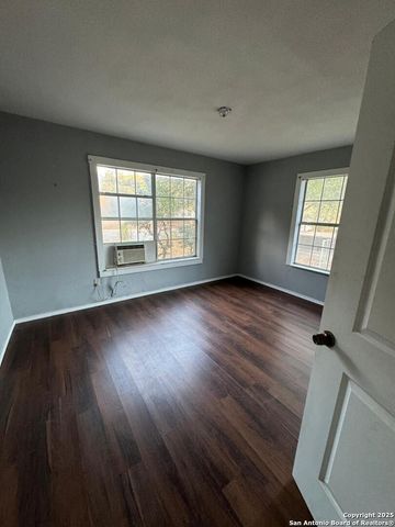 134 Cheyenne, San Antonio, TX 78207