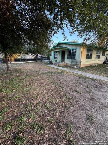 134 Cheyenne, San Antonio, TX 78207