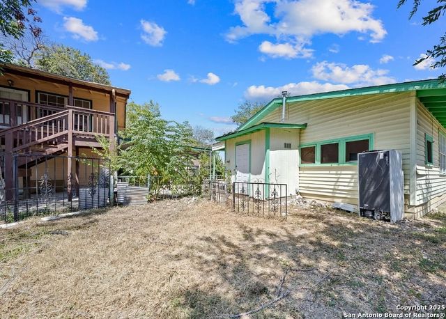 134 Cheyenne, San Antonio, TX 78207