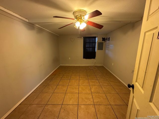134 Cheyenne, San Antonio, TX 78207