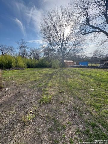 134 Cheyenne, San Antonio, TX 78207