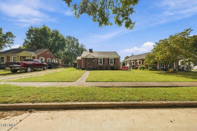 1565 Pineola Avenue, Kingsport, TN 37664