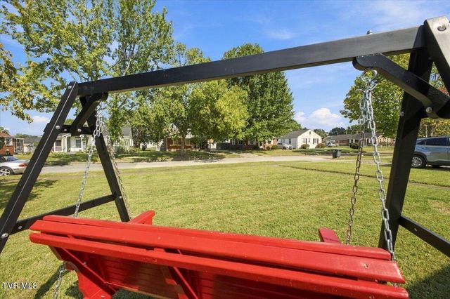 1565 Pineola Avenue, Kingsport, TN 37664