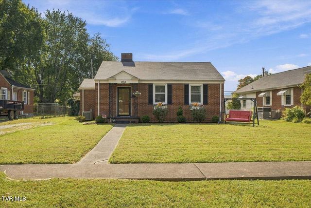 1565 Pineola Avenue, Kingsport, TN 37664