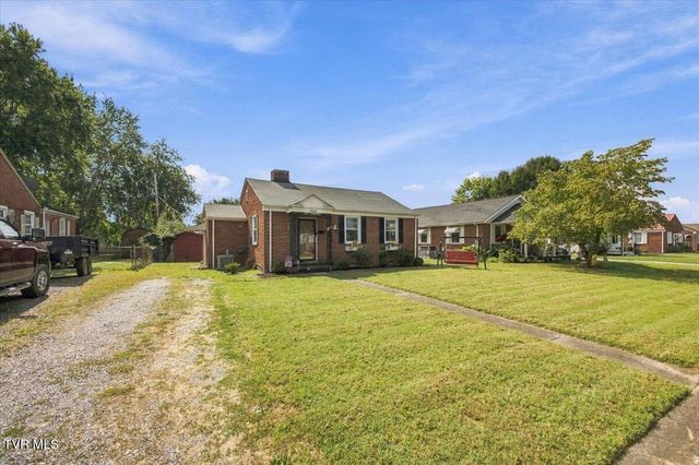 1565 Pineola Avenue, Kingsport, TN 37664