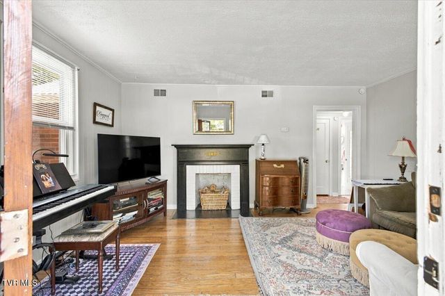 1565 Pineola Avenue, Kingsport, TN 37664