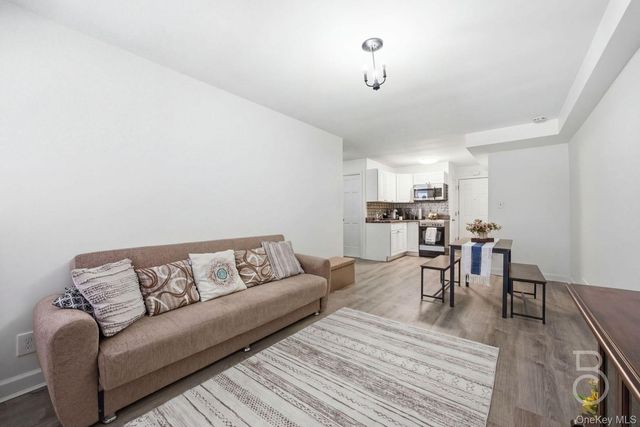 30-25 34th Street, Astoria, NY 11103