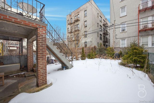 30-25 34th Street, Astoria, NY 11103