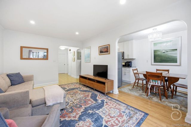 30-25 34th Street, Astoria, NY 11103