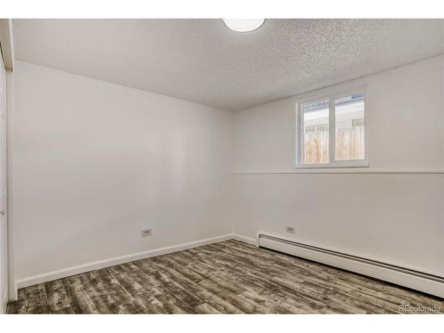 2190 S Holly St 105, Denver, CO 80222