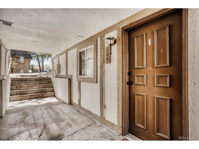 2190 S Holly St 105, Denver, CO 80222